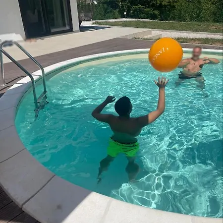 Weekend Poolhouse Sarajevo *