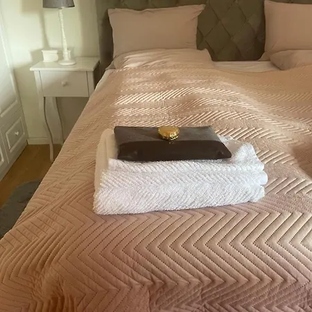 Weekend Poolhouse Sarajevo Holiday home *