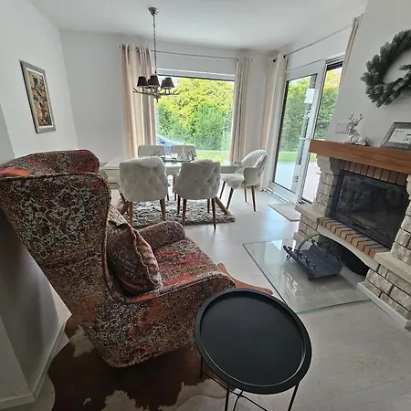 Holiday home Weekend Poolhouse Sarajevo *