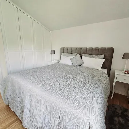 Weekend Poolhouse Sarajevo * Misevici