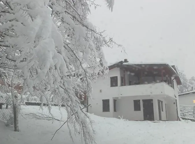 Weekend Poolhouse Sarajevo Prázdninový dům *