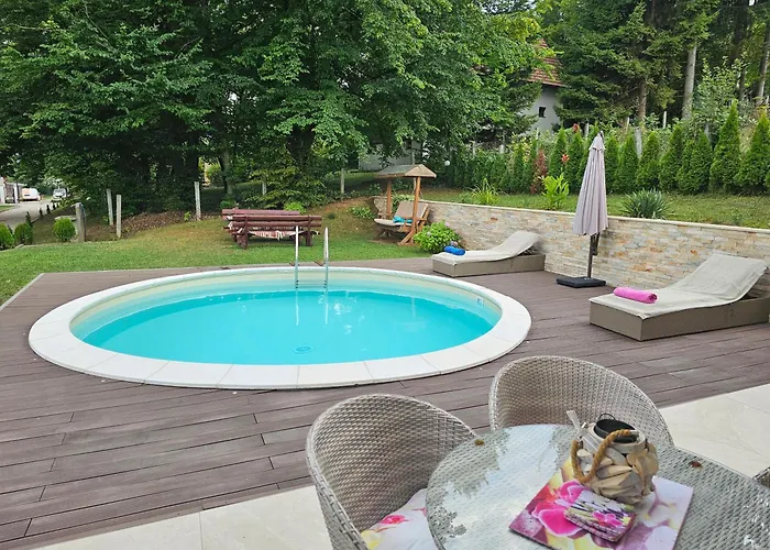 Prázdninový dům Weekend Poolhouse Sarajevo *
